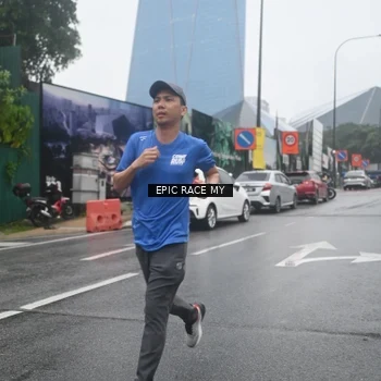Runner Photo 7747123