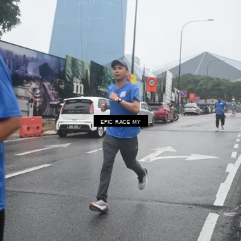 Runner Photo 7747132