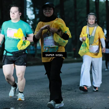 Runner Photo 7747154