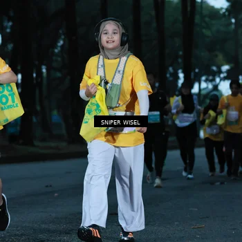 Runner Photo 7747158