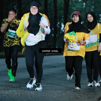Runner Photo 7747197