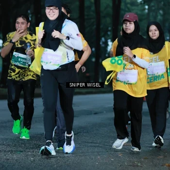 Runner Photo 7747204