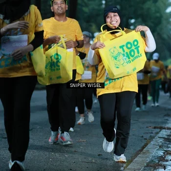 Runner Photo 7747250