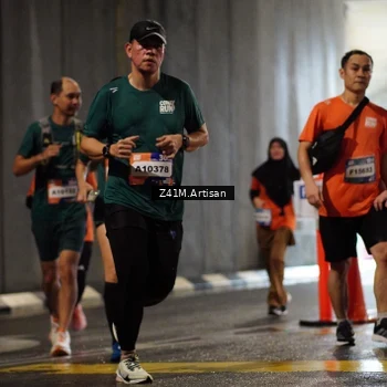 Runner Photo 7747258