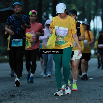 Runner Photo 7747261
