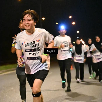 Runner Photo 7747313