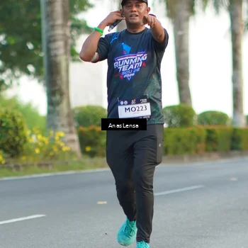 Runner Photo 7747314