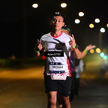 Runner Photo 7747335