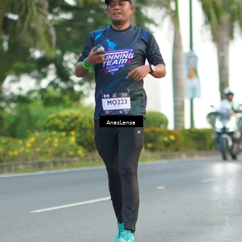 Runner Photo 7747340
