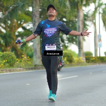 Runner Photo 7747359