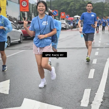 Runner Photo 7747365