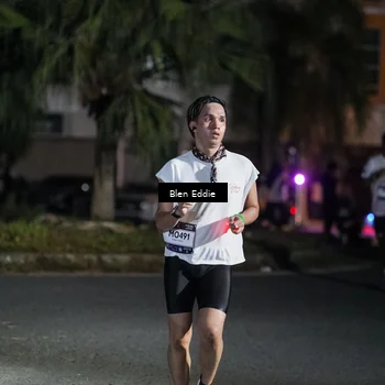 Runner Photo 7747369