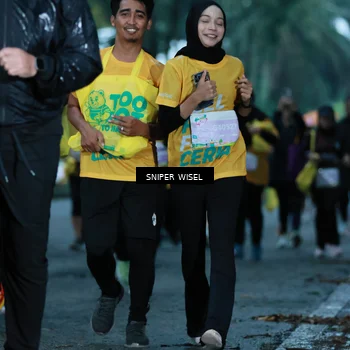 Runner Photo 7747370