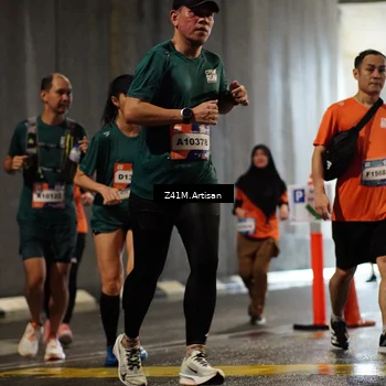 Runner Photo 7747377