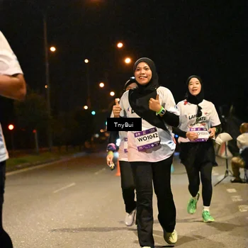 Runner Photo 7747378