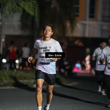 Runner Photo 7747382