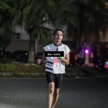 Runner Photo 7747391