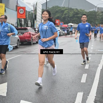 Runner Photo 7747395