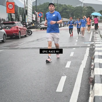 Runner Photo 7747411