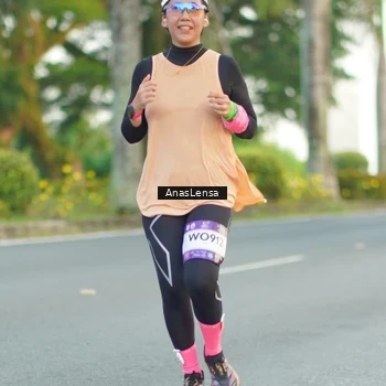 Runner Photo 7747418