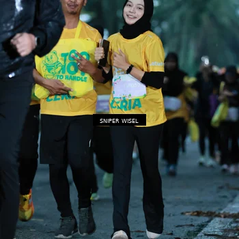 Runner Photo 7747420