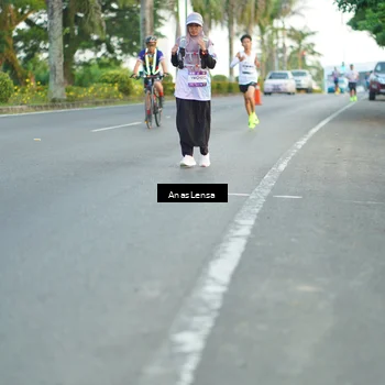Runner Photo 7747440