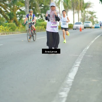 Runner Photo 7747446