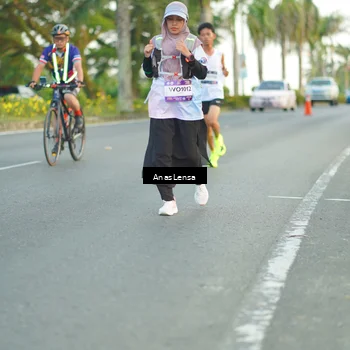 Runner Photo 7747455
