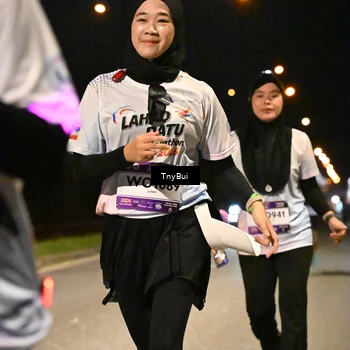 Runner Photo 7747472