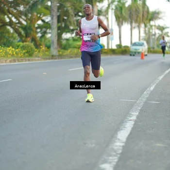 Runner Photo 7747476