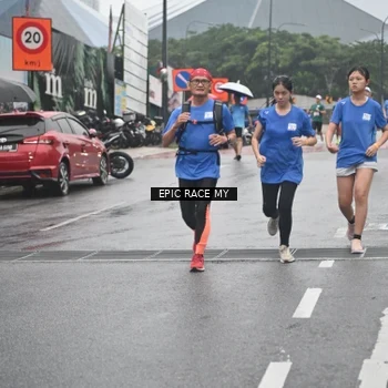 Runner Photo 7747496