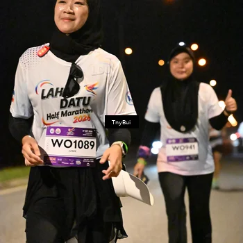 Runner Photo 7747500
