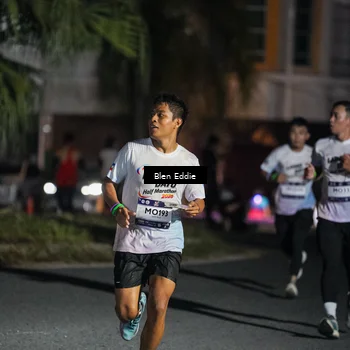 Runner Photo 7747505