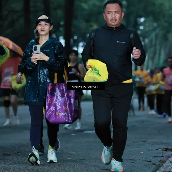 Runner Photo 7747535