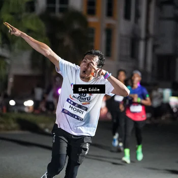 Runner Photo 7747542