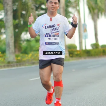 Runner Photo 7747562