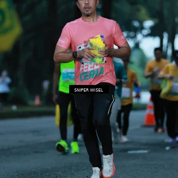 Runner Photo 7747563