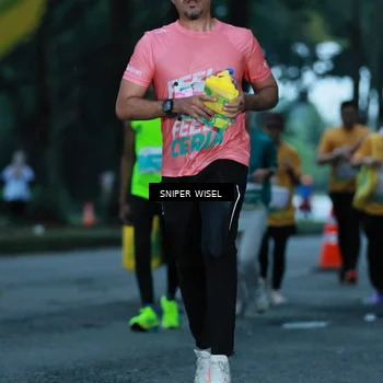 Runner Photo 7747571