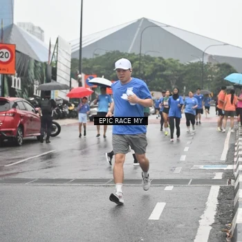 Runner Photo 7747575