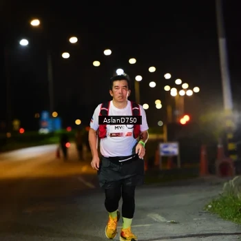Runner Photo 7747576