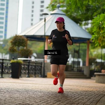 Runner Photo 7747592
