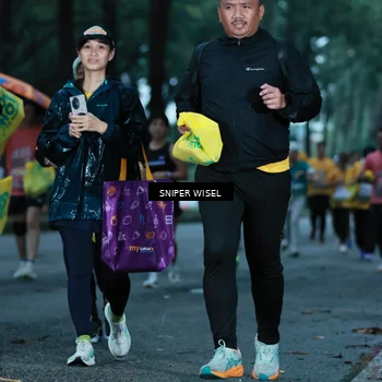 Runner Photo 7747602