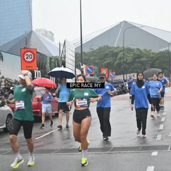 Runner Photo 7747605