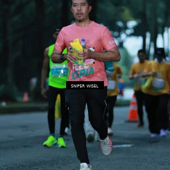 Runner Photo 7747627