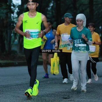 Runner Photo 7747628