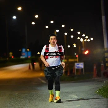 Runner Photo 7747633