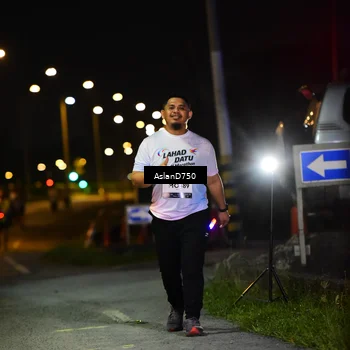 Runner Photo 7747639