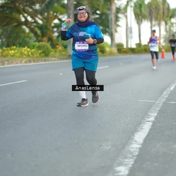 Runner Photo 7747641