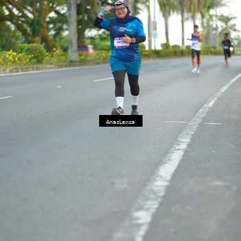 Runner Photo 7747642