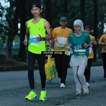 Runner Photo 7747666